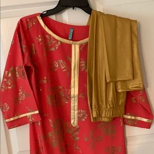 Indian Tunic Top Crepe Kurti with Leggings